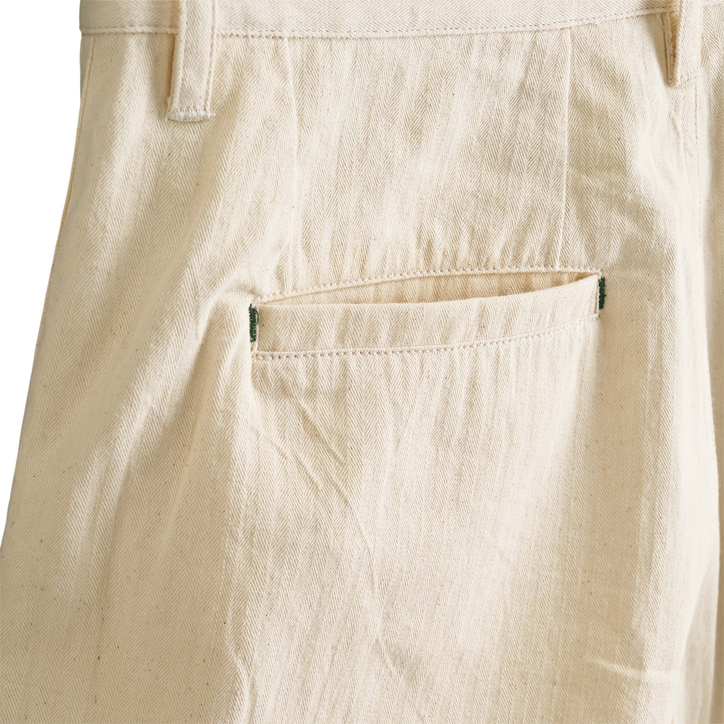 typeC / star pants natural image